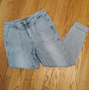 Judy Blue Jogger Style Jeans